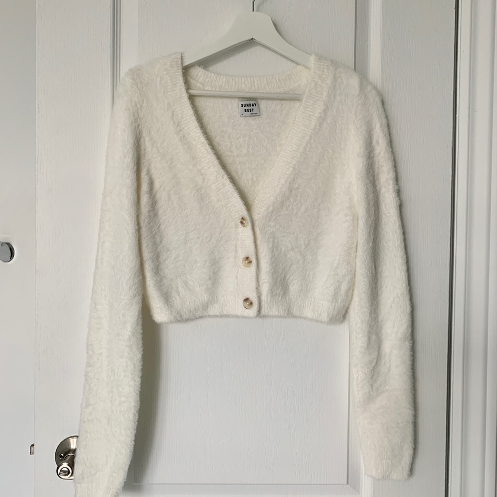 White Aritzia cropped cardigan